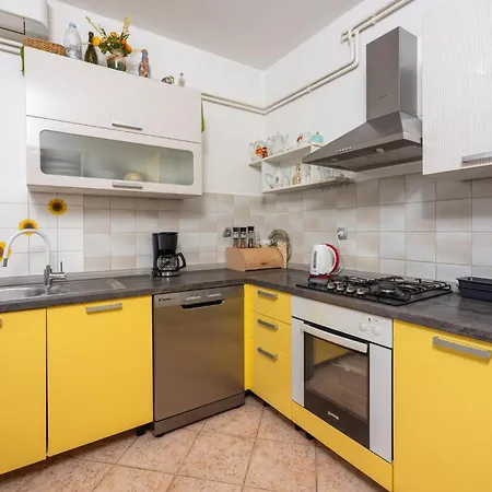 Azur Apartmán *