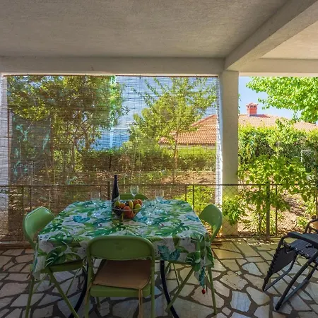 Apartment Azur Dramalj