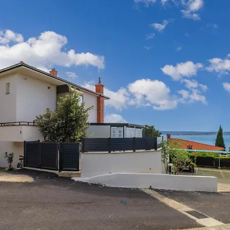 Апартаменты Azur *