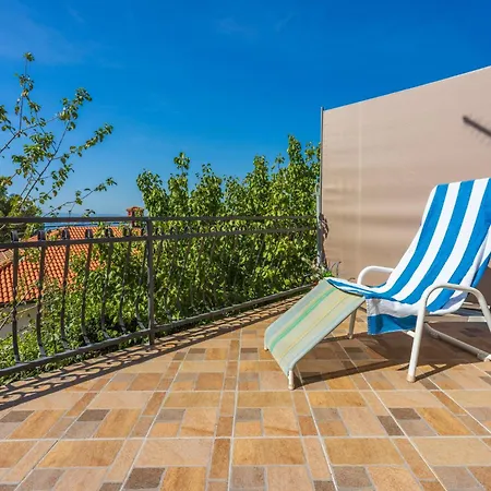 Apartment Azur Dramalj